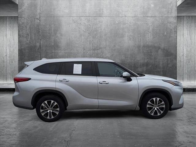 used 2023 Toyota Highlander car, priced at $36,651