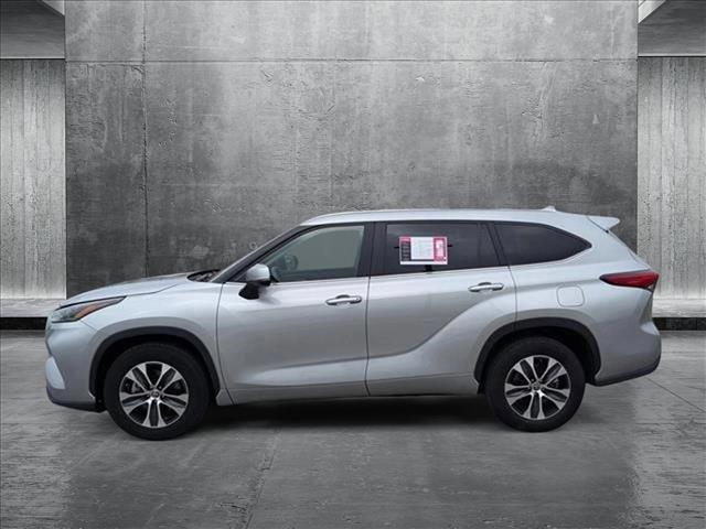 used 2023 Toyota Highlander car, priced at $36,651