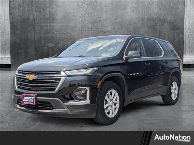 used 2022 Chevrolet Traverse car, priced at $25,595