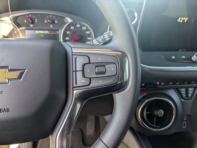 new 2025 Chevrolet Blazer car, priced at $35,433