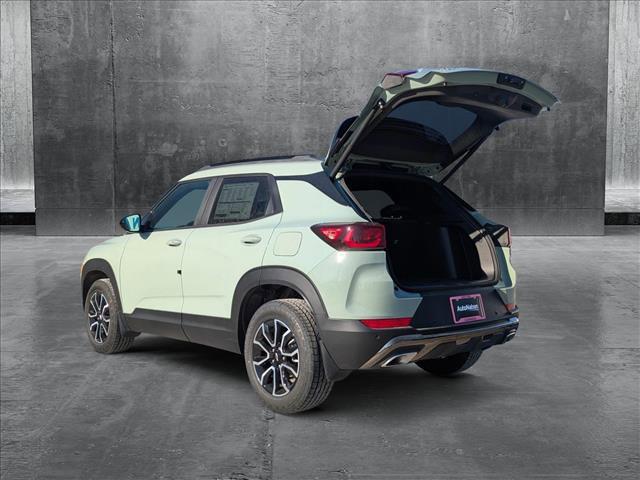 new 2025 Chevrolet TrailBlazer car, priced at $32,949