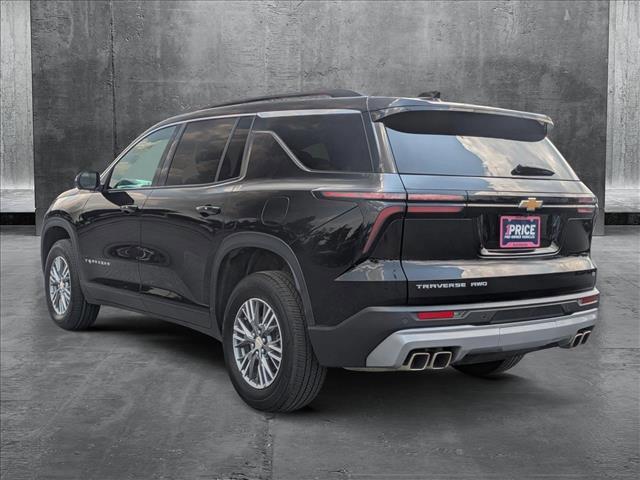 used 2024 Chevrolet Traverse car, priced at $38,599