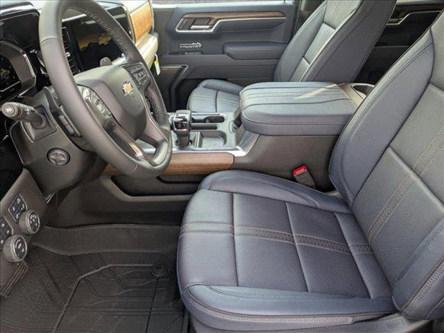 new 2025 Chevrolet Silverado 1500 car, priced at $70,013