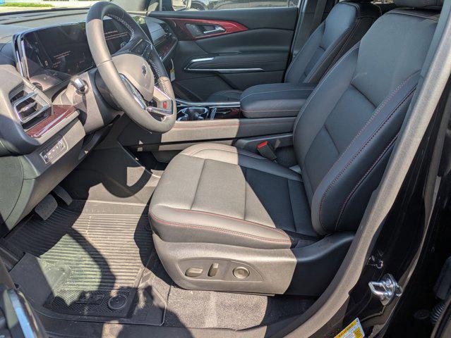 new 2025 Chevrolet Traverse car, priced at $48,636