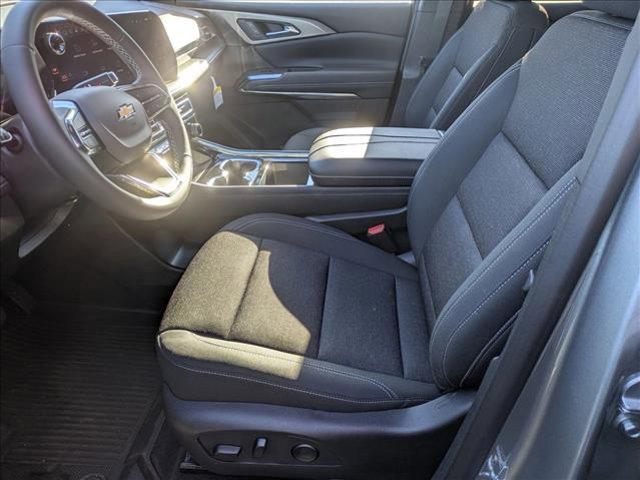 new 2026 Chevrolet Traverse car, priced at $38,104