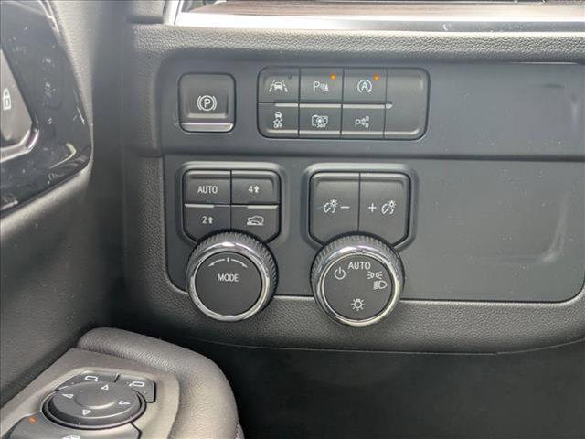 new 2025 Chevrolet Suburban car, priced at $62,697