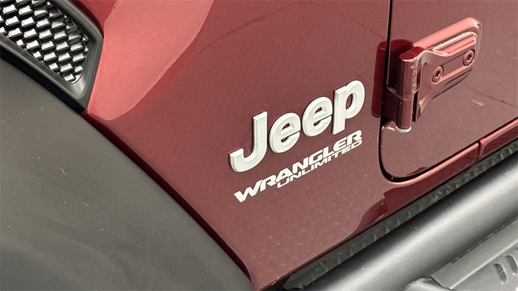 used 2021 Jeep Wrangler Unlimited car, priced at $31,887