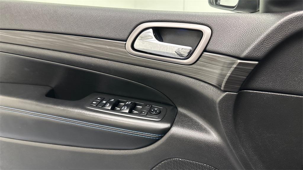 used 2019 Jeep Grand Cherokee car, priced at $22,996