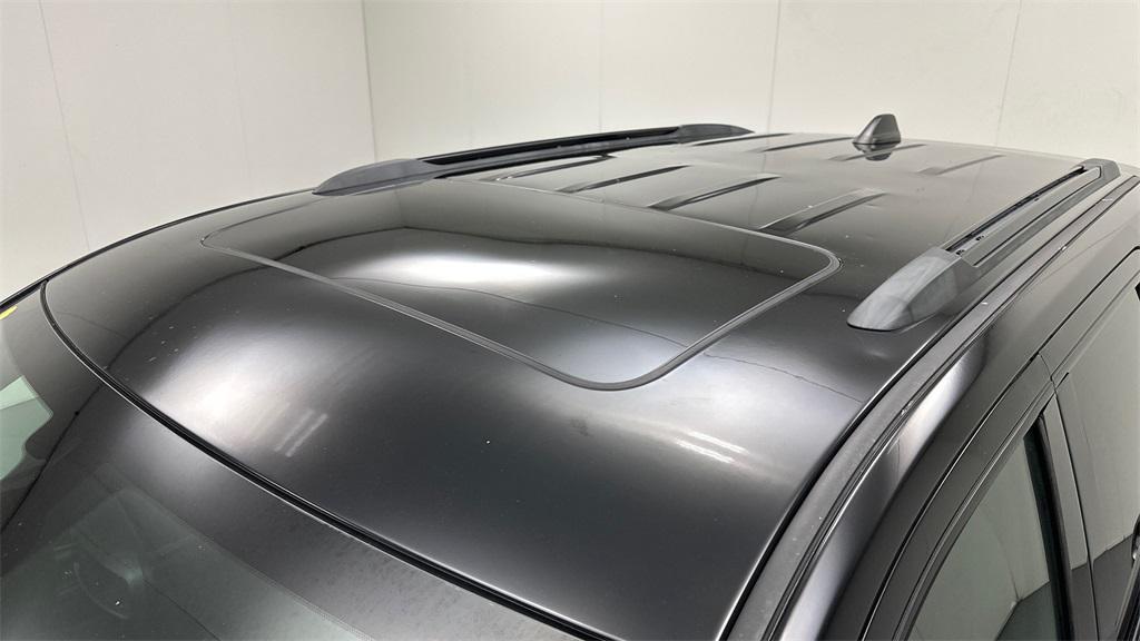 used 2019 Jeep Grand Cherokee car, priced at $22,996