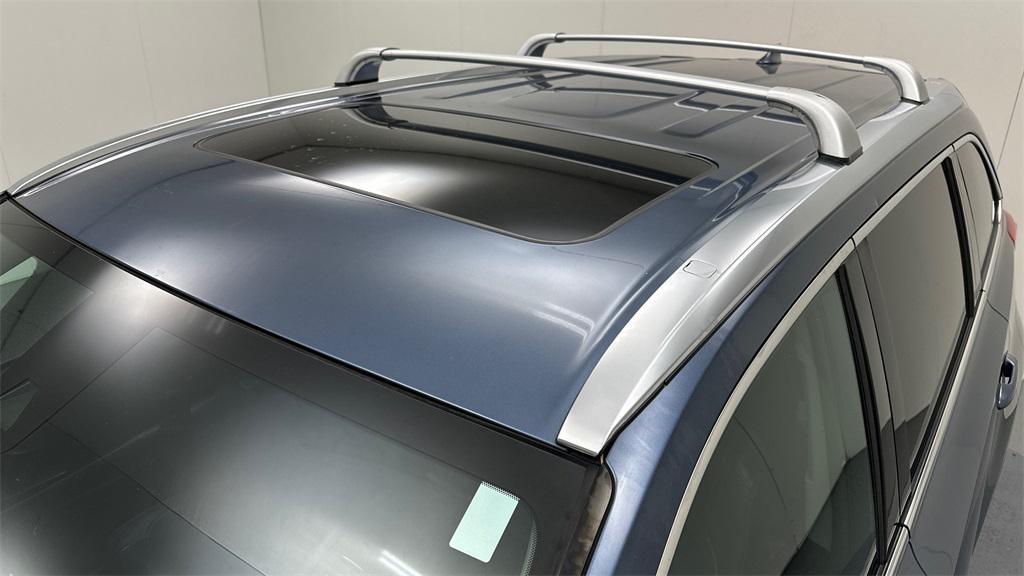 used 2018 Toyota Highlander car, priced at $24,874