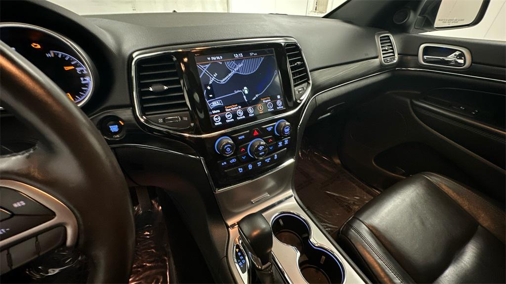 used 2022 Jeep Grand Cherokee car, priced at $28,496