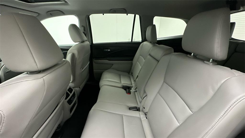 used 2021 Honda Pilot car, priced at $23,578