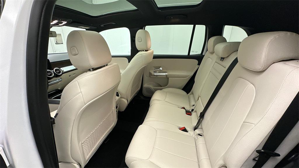 used 2022 Mercedes-Benz GLB 250 car, priced at $34,996