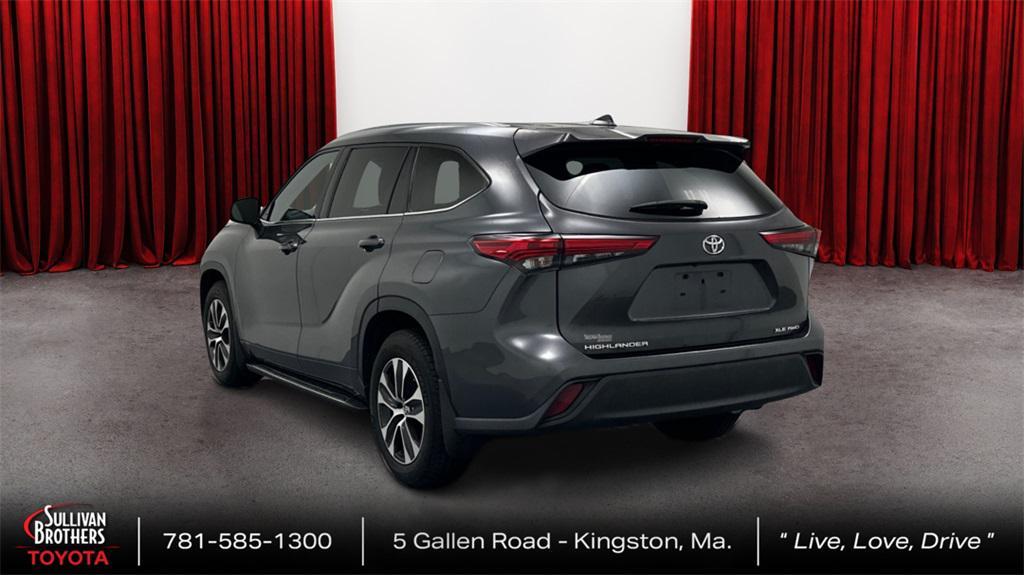 used 2020 Toyota Highlander car, priced at $30,986