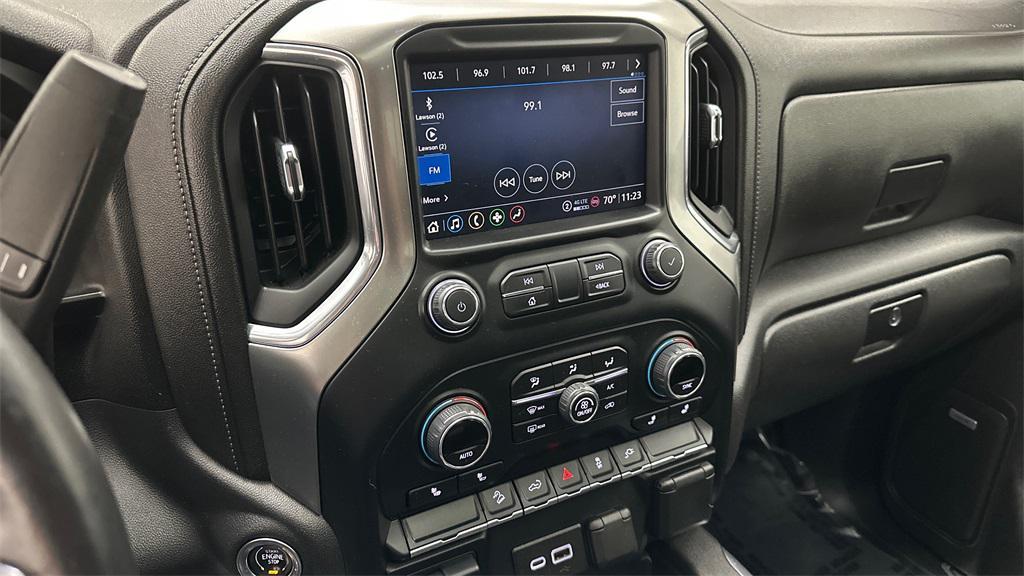 used 2022 Chevrolet Silverado 1500 car, priced at $40,992