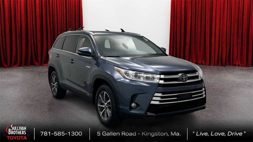 used 2019 Toyota Highlander Hybrid car, priced at $24,855