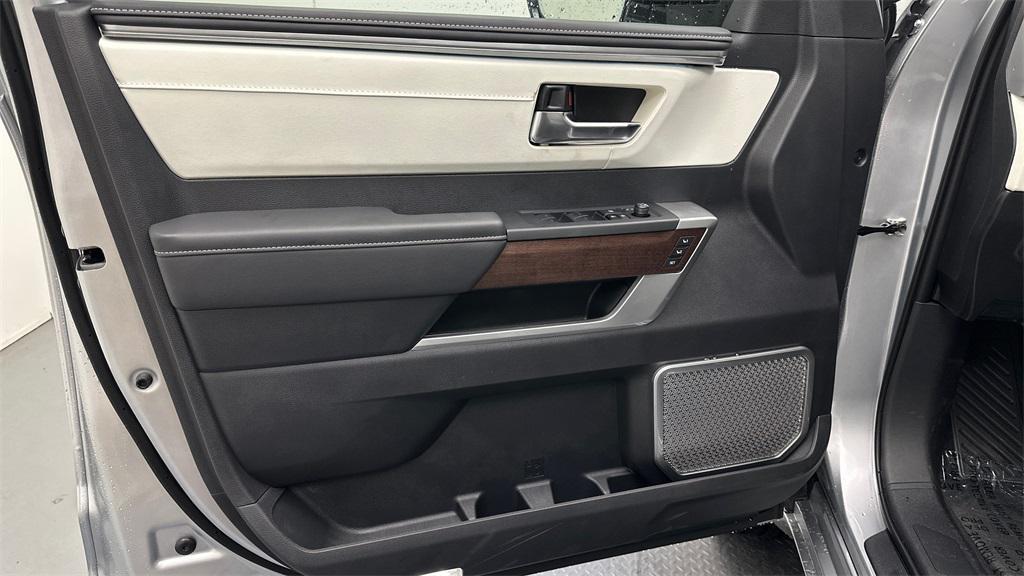 new 2025 Toyota Tundra Hybrid car, priced at $83,089