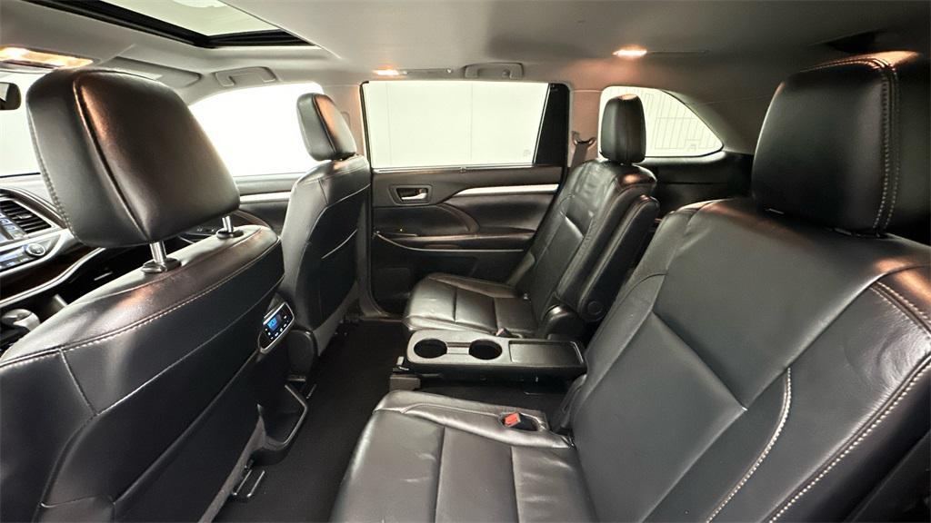 used 2018 Toyota Highlander car, priced at $28,748