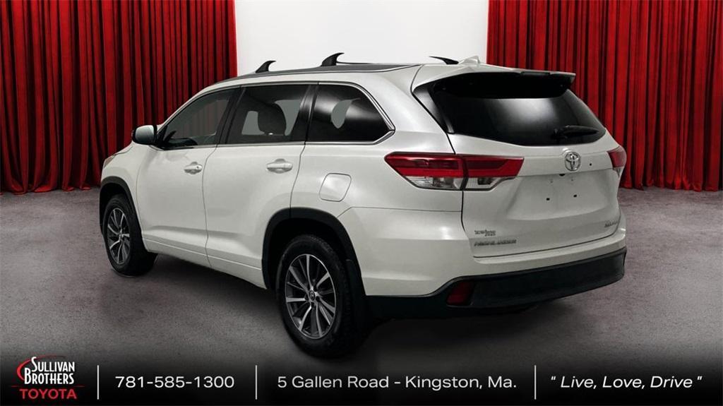 used 2018 Toyota Highlander car, priced at $28,748