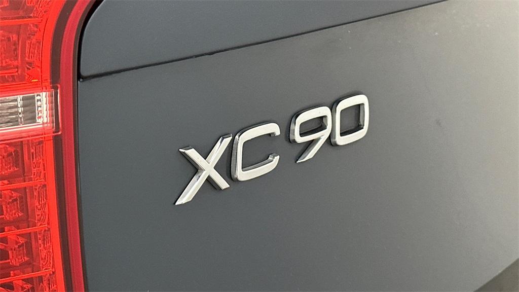 used 2019 Volvo XC90 car, priced at $29,893