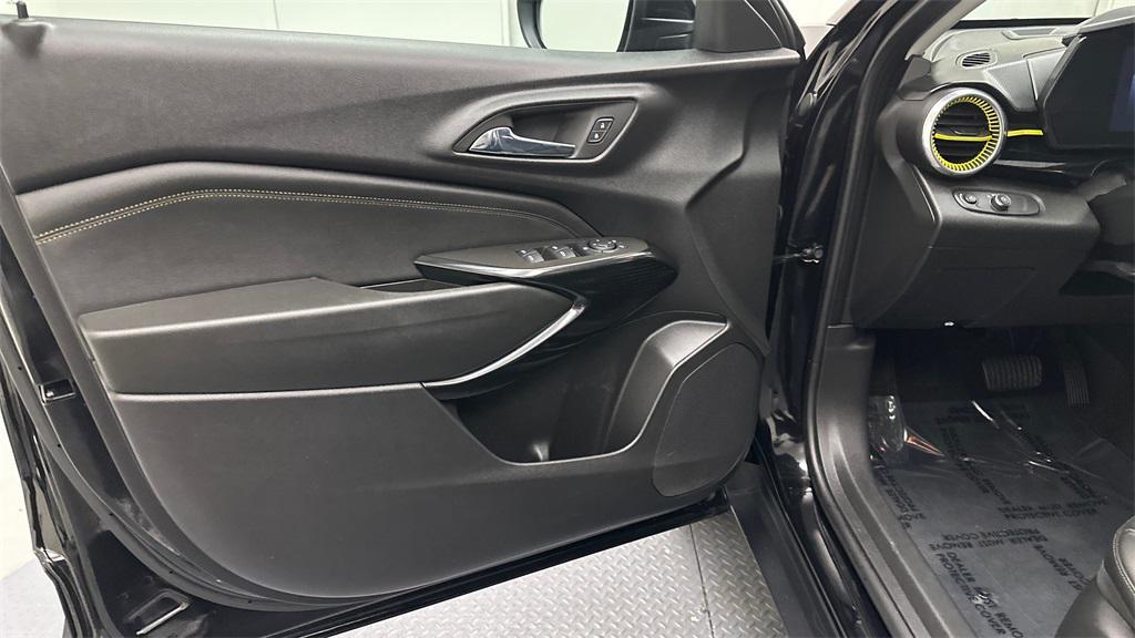 used 2024 Chevrolet Trax car, priced at $20,994