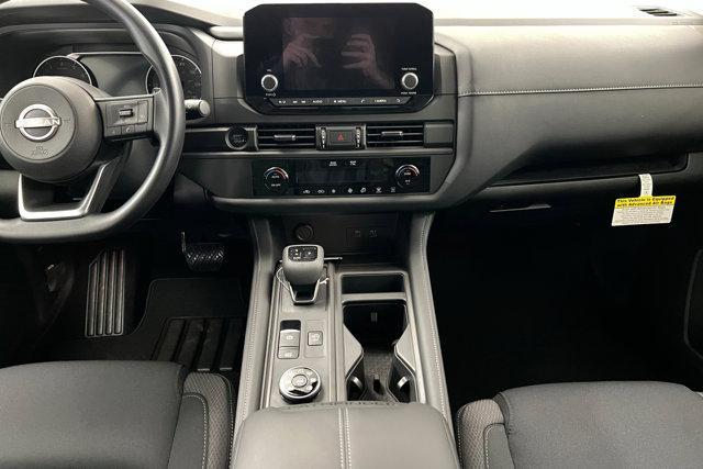 new 2025 Nissan Pathfinder car, priced at $40,475