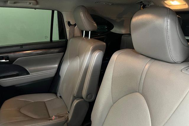 used 2023 Toyota Highlander car, priced at $38,500