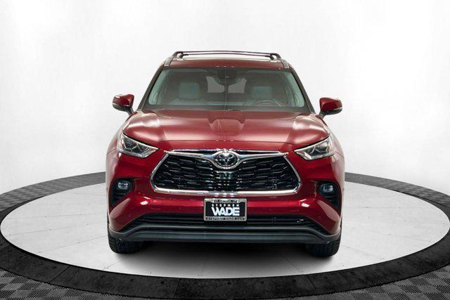 used 2023 Toyota Highlander car, priced at $38,500
