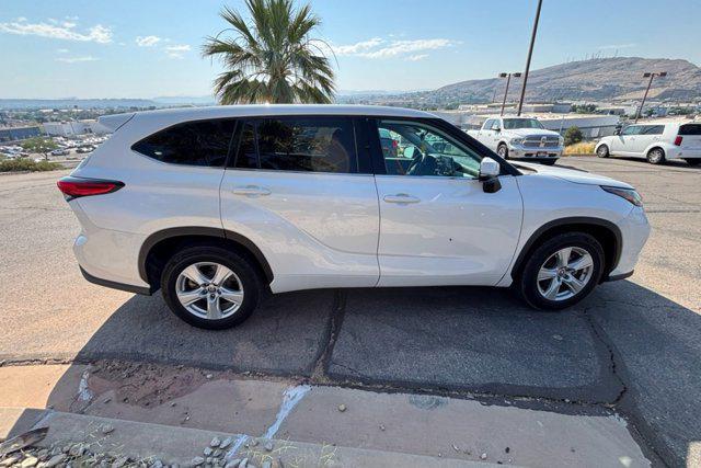 used 2020 Toyota Highlander car, priced at $25,500