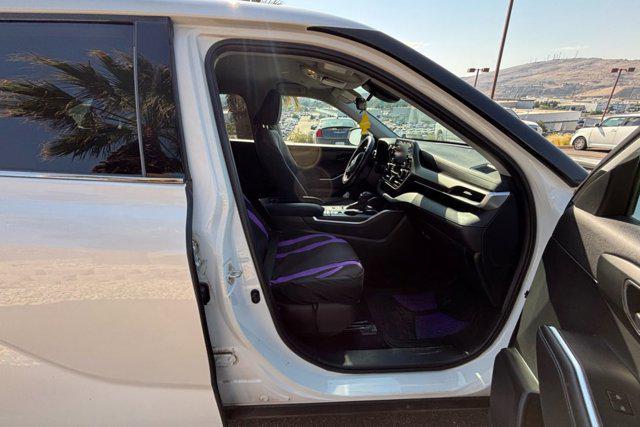 used 2020 Toyota Highlander car, priced at $25,500