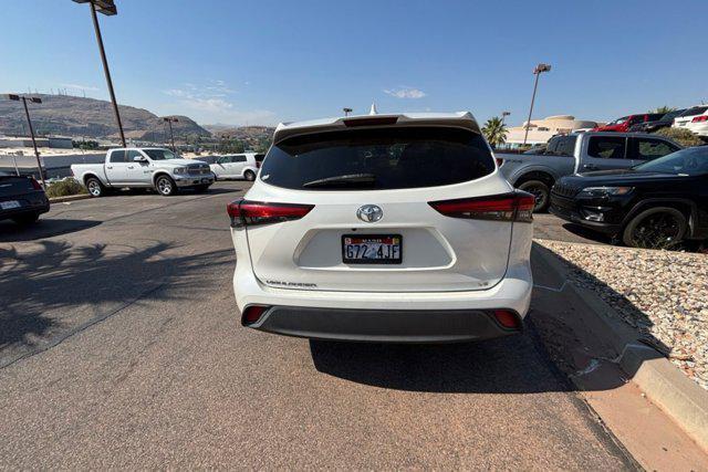 used 2020 Toyota Highlander car, priced at $25,500