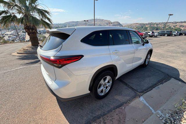 used 2020 Toyota Highlander car, priced at $25,500