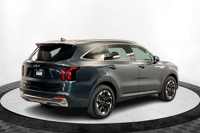 used 2024 Kia Sorento car, priced at $29,000