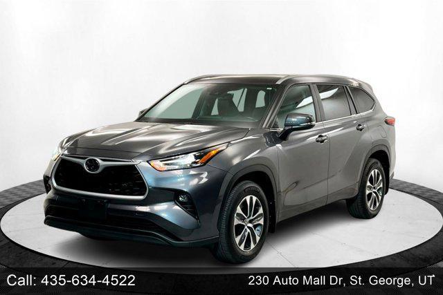 used 2024 Toyota Highlander car, priced at $43,000