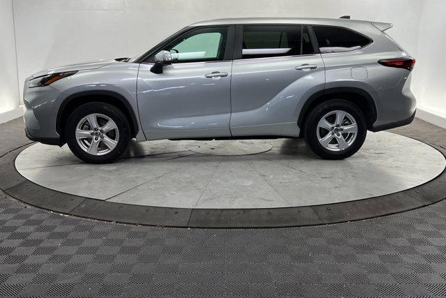 used 2024 Toyota Highlander car, priced at $38,500