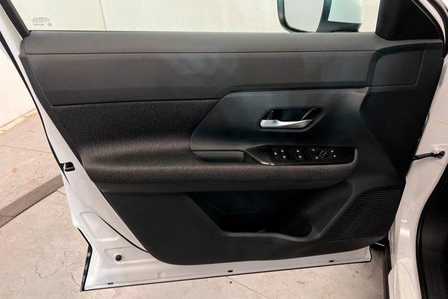 new 2025 Nissan Kicks car, priced at $28,360