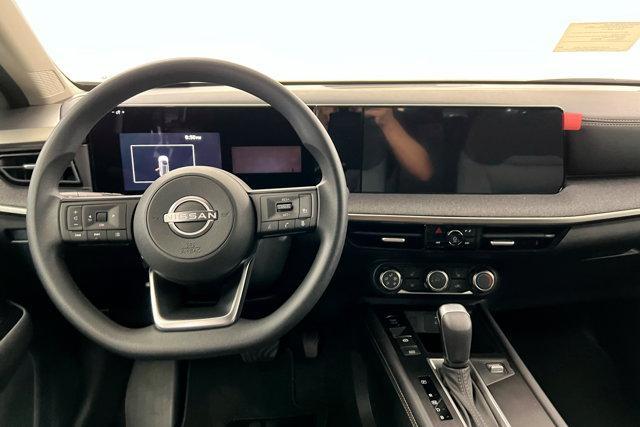 new 2025 Nissan Kicks car, priced at $28,360