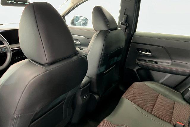 new 2025 Nissan Kicks car, priced at $29,735