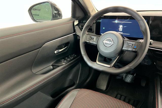new 2025 Nissan Kicks car, priced at $29,735