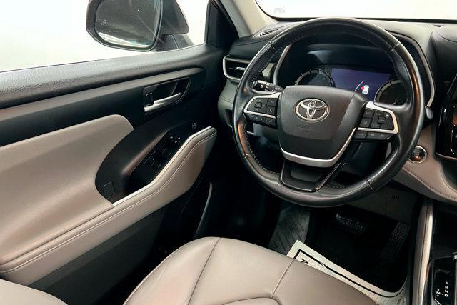 used 2023 Toyota Highlander car, priced at $36,800