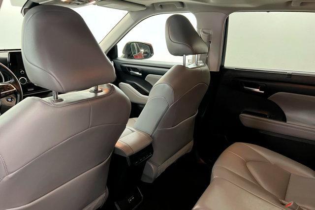 used 2023 Toyota Highlander car, priced at $36,800