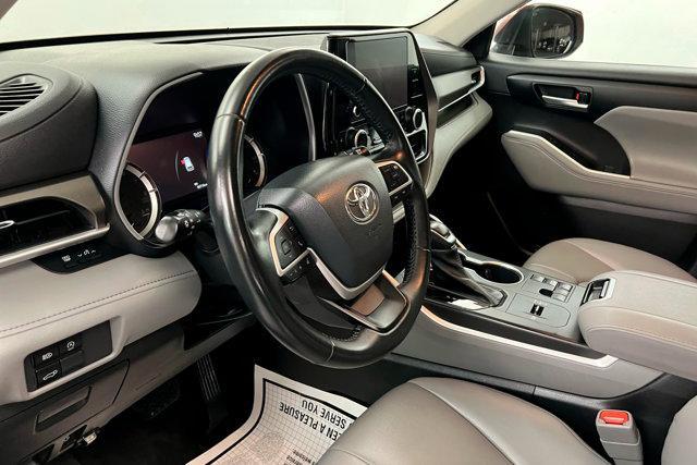 used 2023 Toyota Highlander car, priced at $36,800