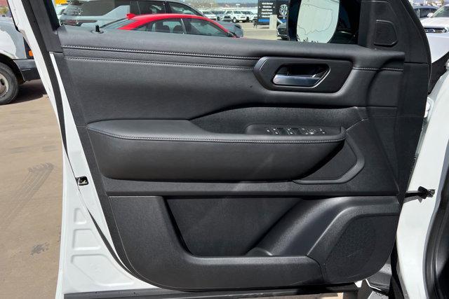 new 2025 Nissan Armada car, priced at $68,255