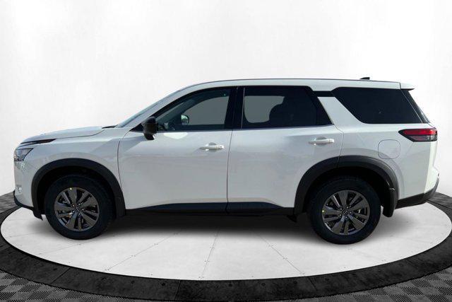 new 2025 Nissan Pathfinder car, priced at $41,010