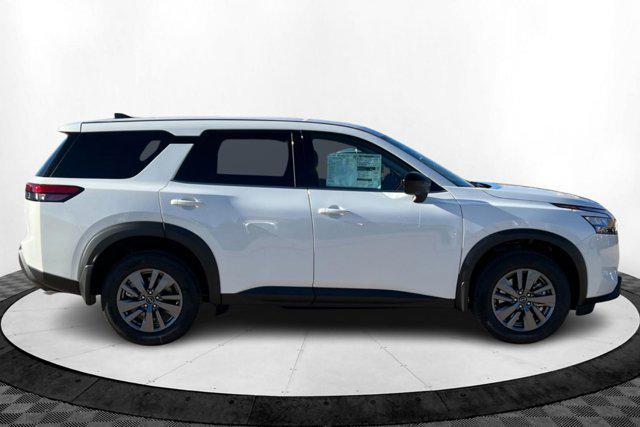 new 2025 Nissan Pathfinder car, priced at $39,510