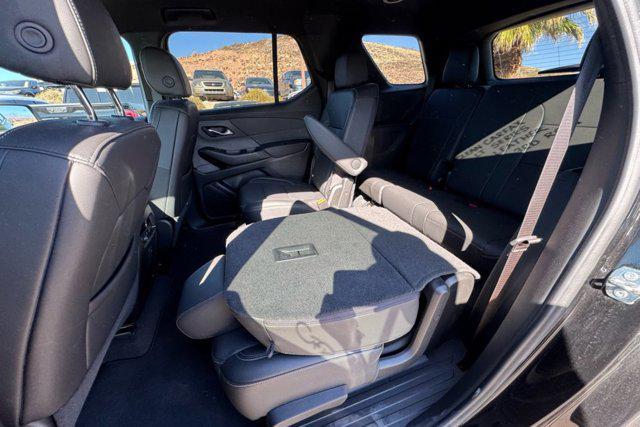 used 2023 Chevrolet Traverse car, priced at $31,500
