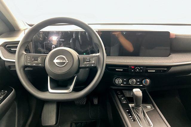new 2025 Nissan Kicks car, priced at $27,525