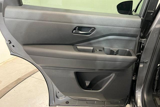 new 2025 Nissan Pathfinder car, priced at $41,620