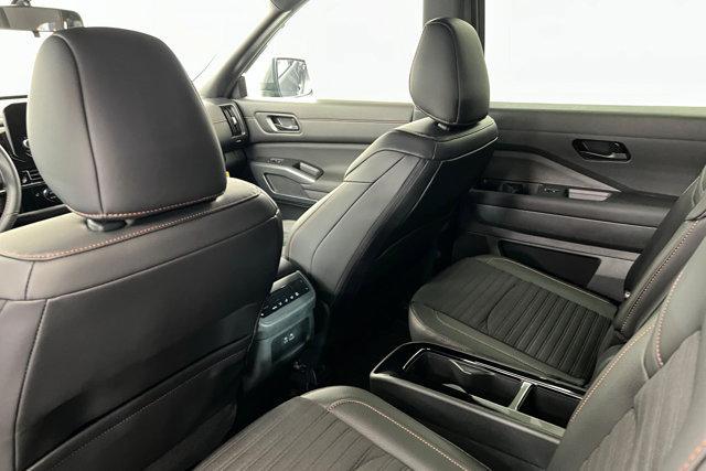 new 2025 Nissan Pathfinder car, priced at $41,620