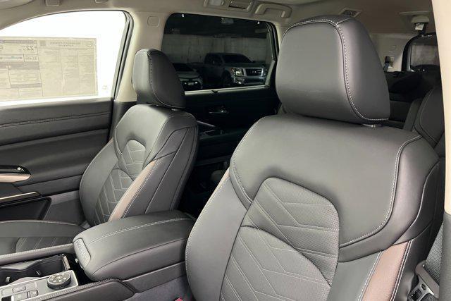 new 2024 Nissan Pathfinder car, priced at $50,828